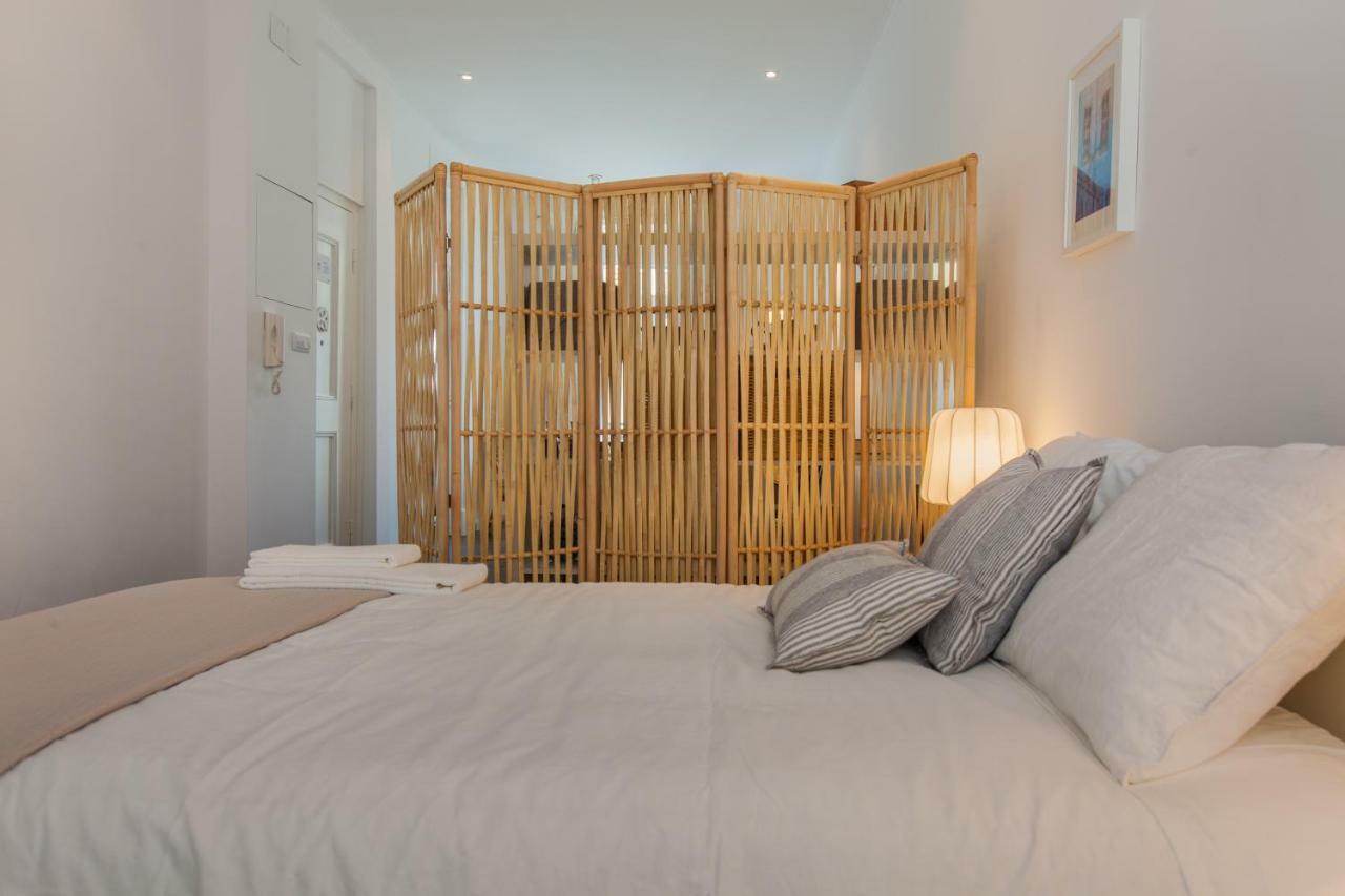 Typical Light Filled Graca Apt W Ac, By Timecooler Lisbon Exterior photo